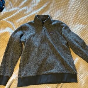 Grey Patagonia fleece 3/4 zip pull over size L